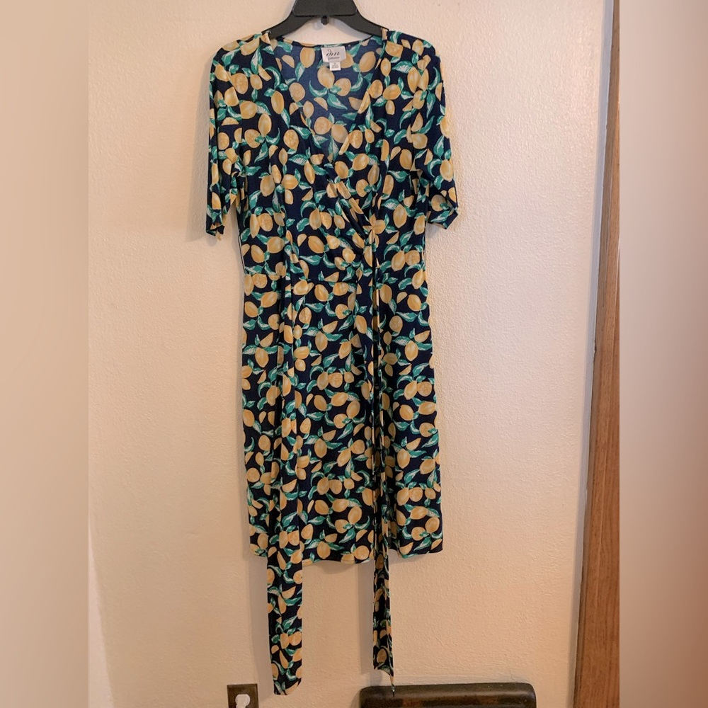 Lemony summer faux wrap dress. Size 10.